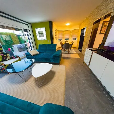 Nera Villa *