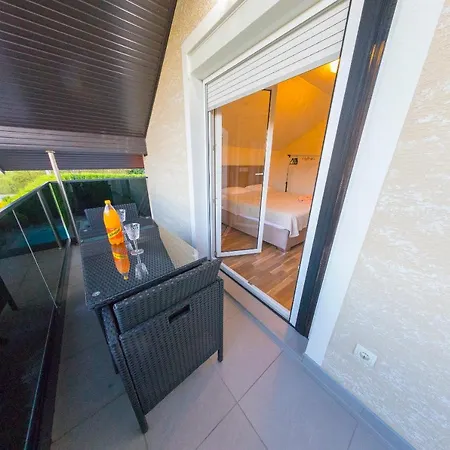 Nera Villa