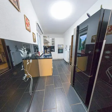Nera Villa *